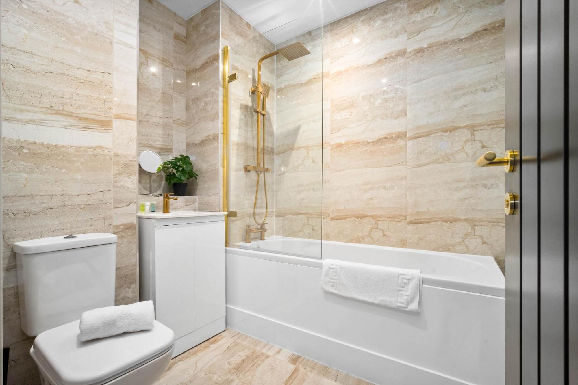 ברמינגהאם Brand New Luxury Apartment - 2 Bedroom - City Centre - Jq - Wifi - Netflix - 10Ah מראה חיצוני תמונה