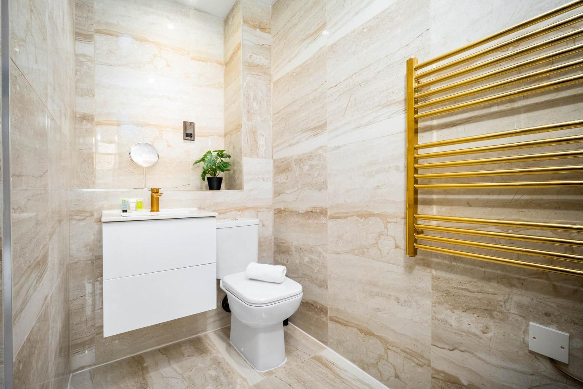 ברמינגהאם Brand New Luxury Apartment - 2 Bedroom - City Centre - Jq - Wifi - Netflix - 10Ah מראה חיצוני תמונה